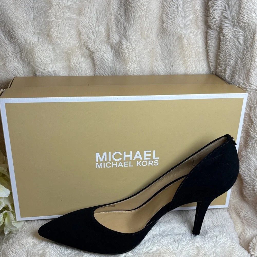 Michael Kors Classic Black Heels size 9
